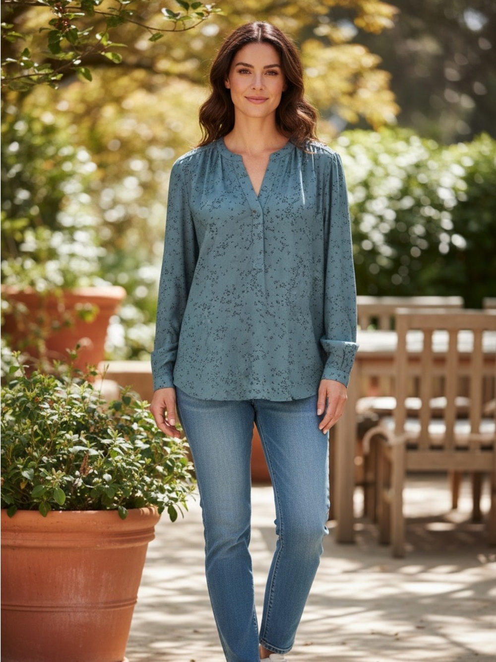 HILARY RADLEY Blue Long-Sleeve Notch-Neck Blouse size xl